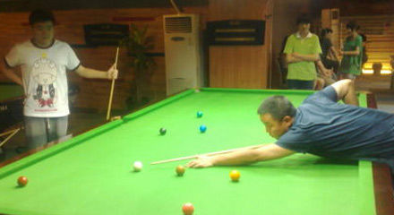 个篮板的亮 个篮板的亮